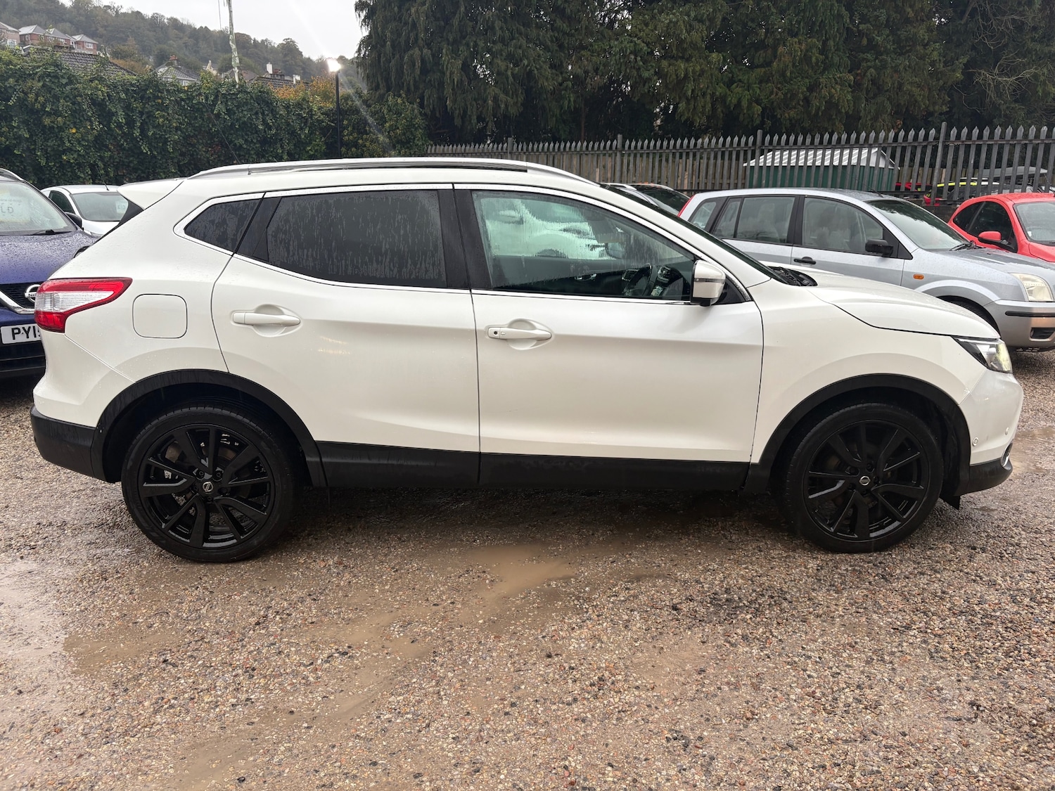 Used Nissan Qashqai 2016 for sale - 76344280: Photo 2