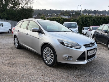 2012 (12) - 2.0 TDCi Titanium 5dr