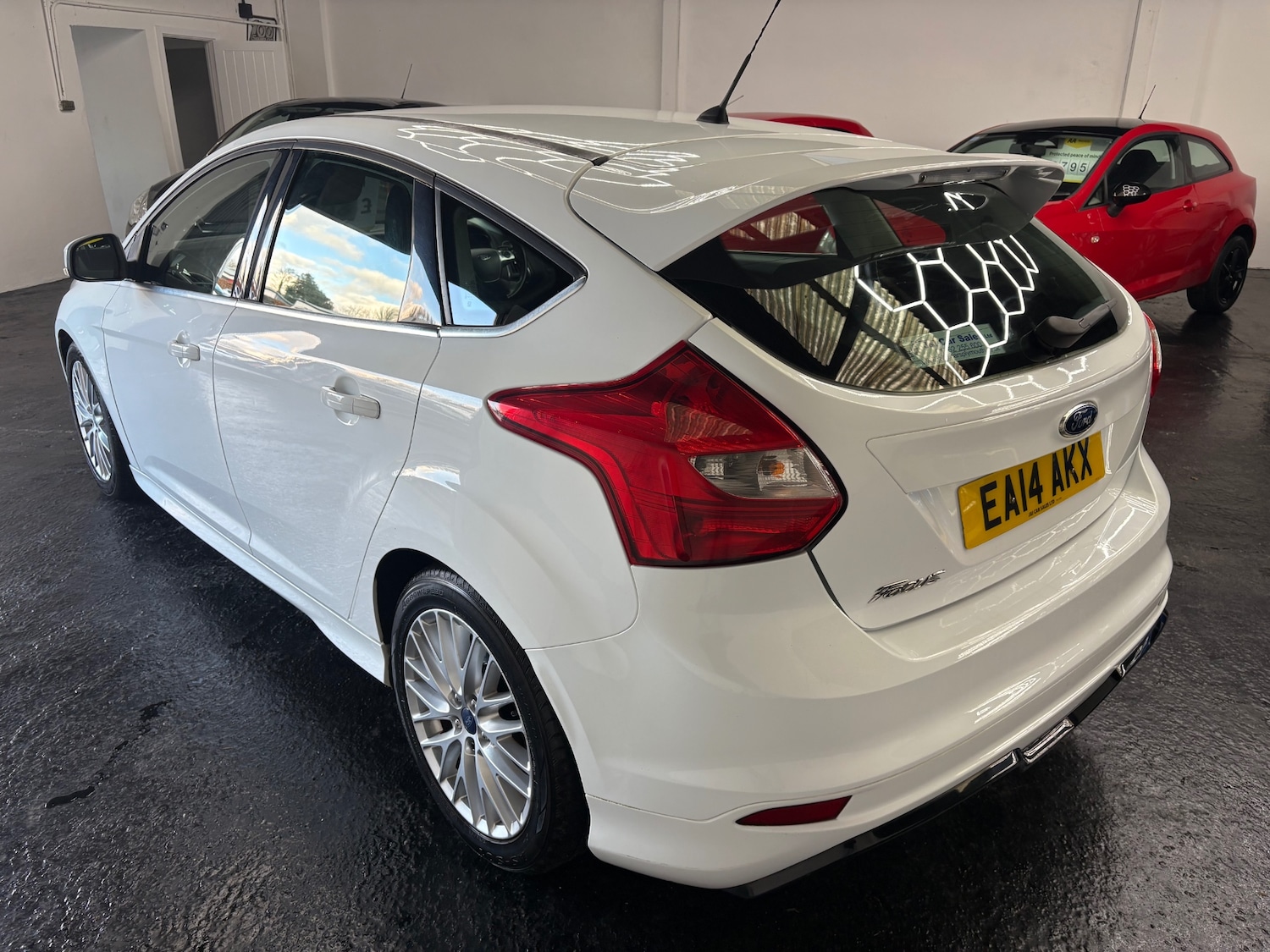 Used Ford Focus 2014 for sale - 77248320: Photo 2