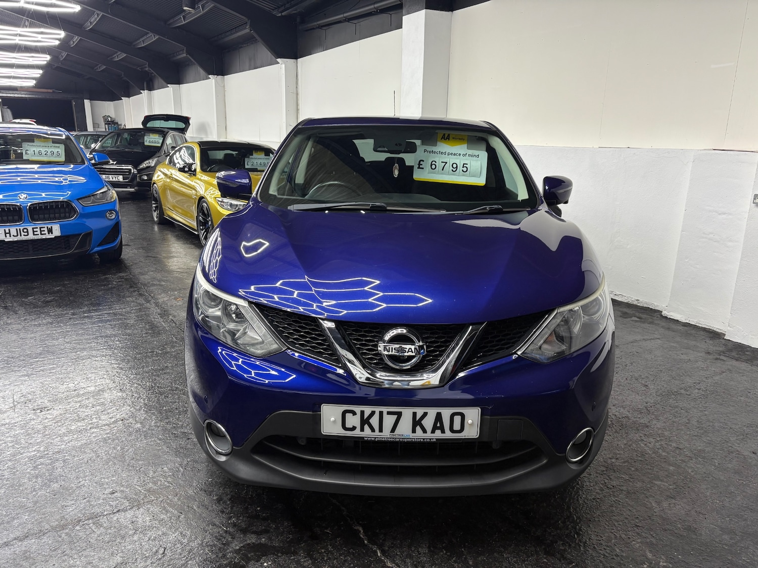 Used Nissan Qashqai 2017 for sale - 77045668: Photo 2