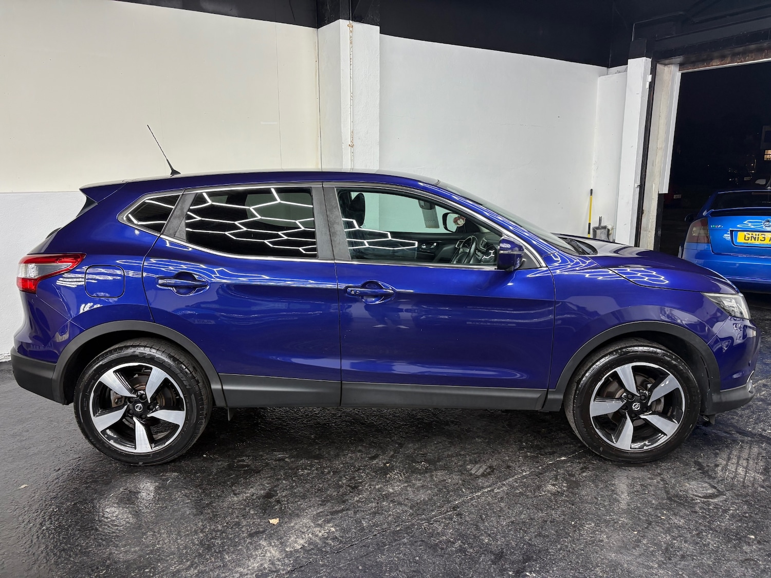 Used Nissan Qashqai 2017 for sale - 77045668: Photo 6