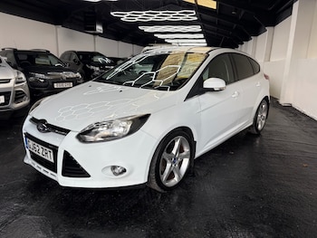 2012 (62) - 2.0 TDCi Titanium 5dr Powershift