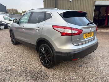 Used Nissan Qashqai 2015 for sale - 76384731: Photo