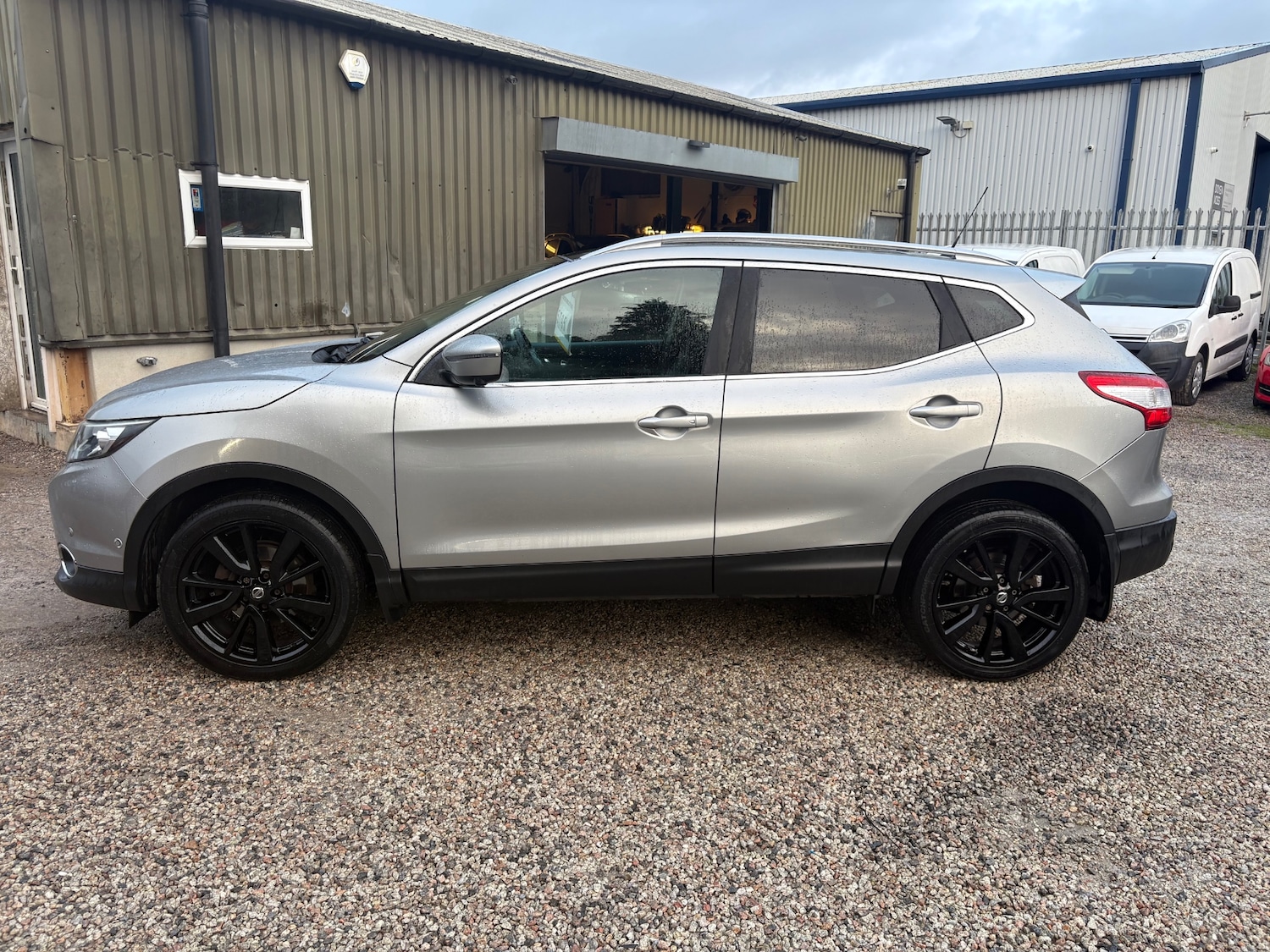 Used Nissan Qashqai 2015 for sale - 76384731: Photo 7