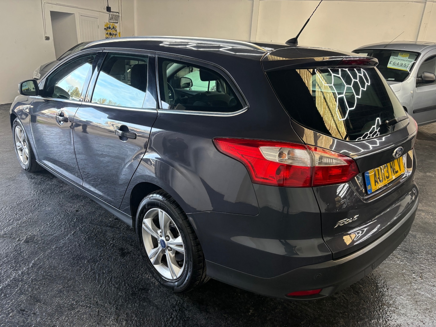 Used Ford Focus 2013 for sale - 77877972: Photo 3