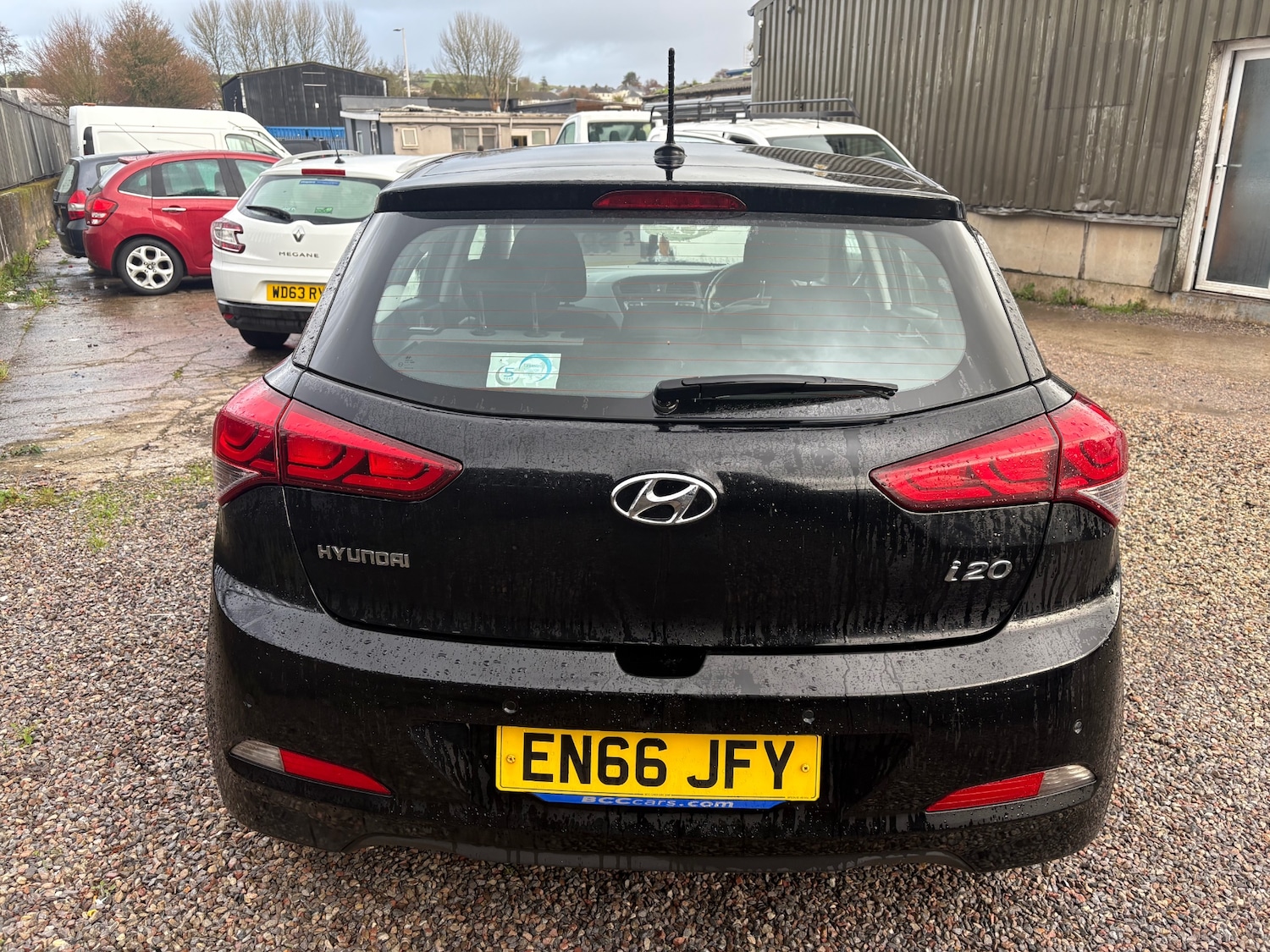 Used Hyundai i20 2017 for sale - 76776508: Photo 6