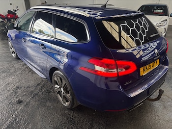 Used Peugeot 308 2015 for sale - 79457349: Photo