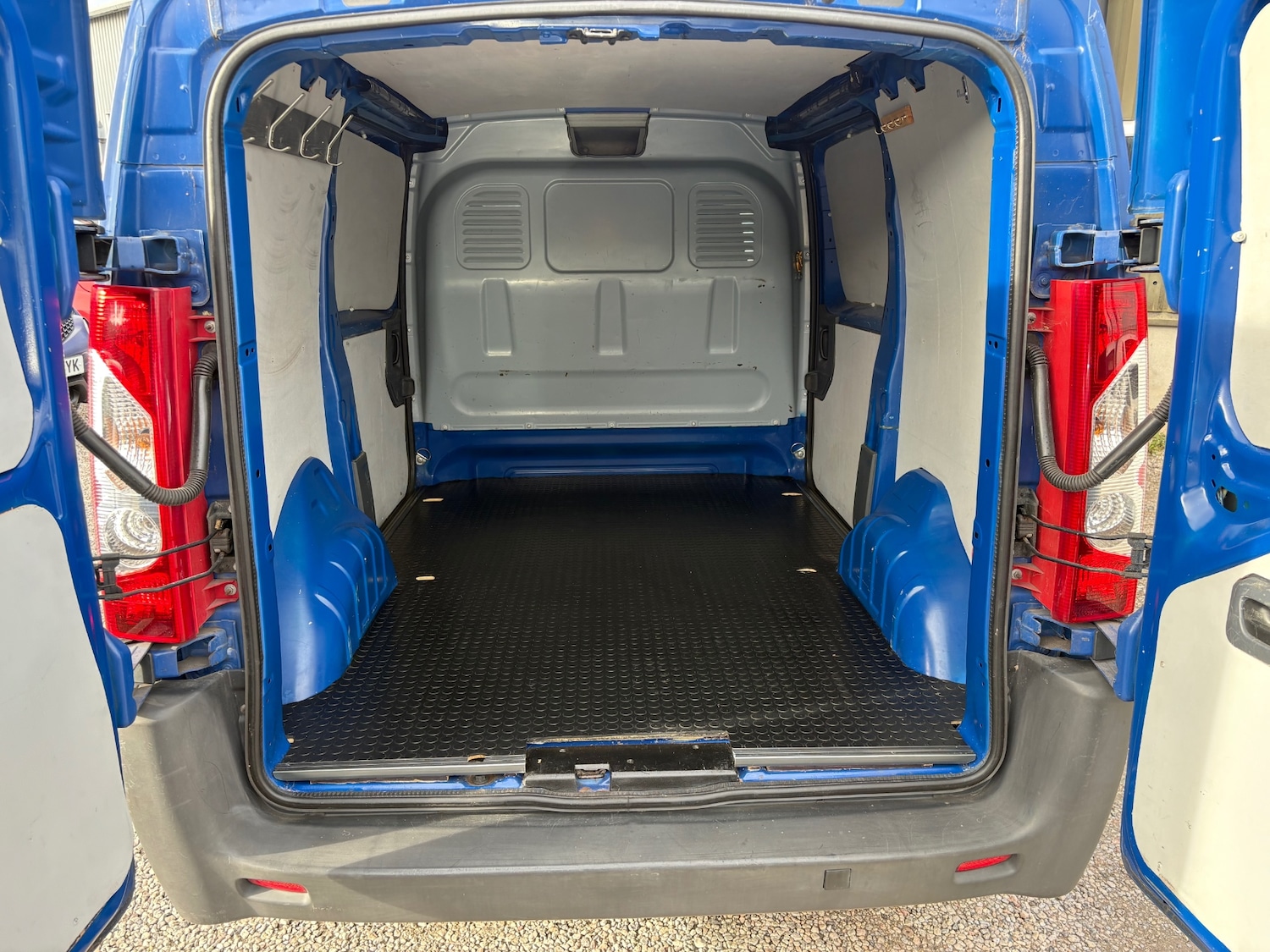 Used Peugeot Expert 2015 for sale - 76383405: Photo 4