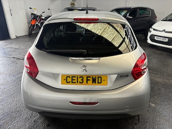 Used Peugeot 208 2013 for sale - 78858774: Photo