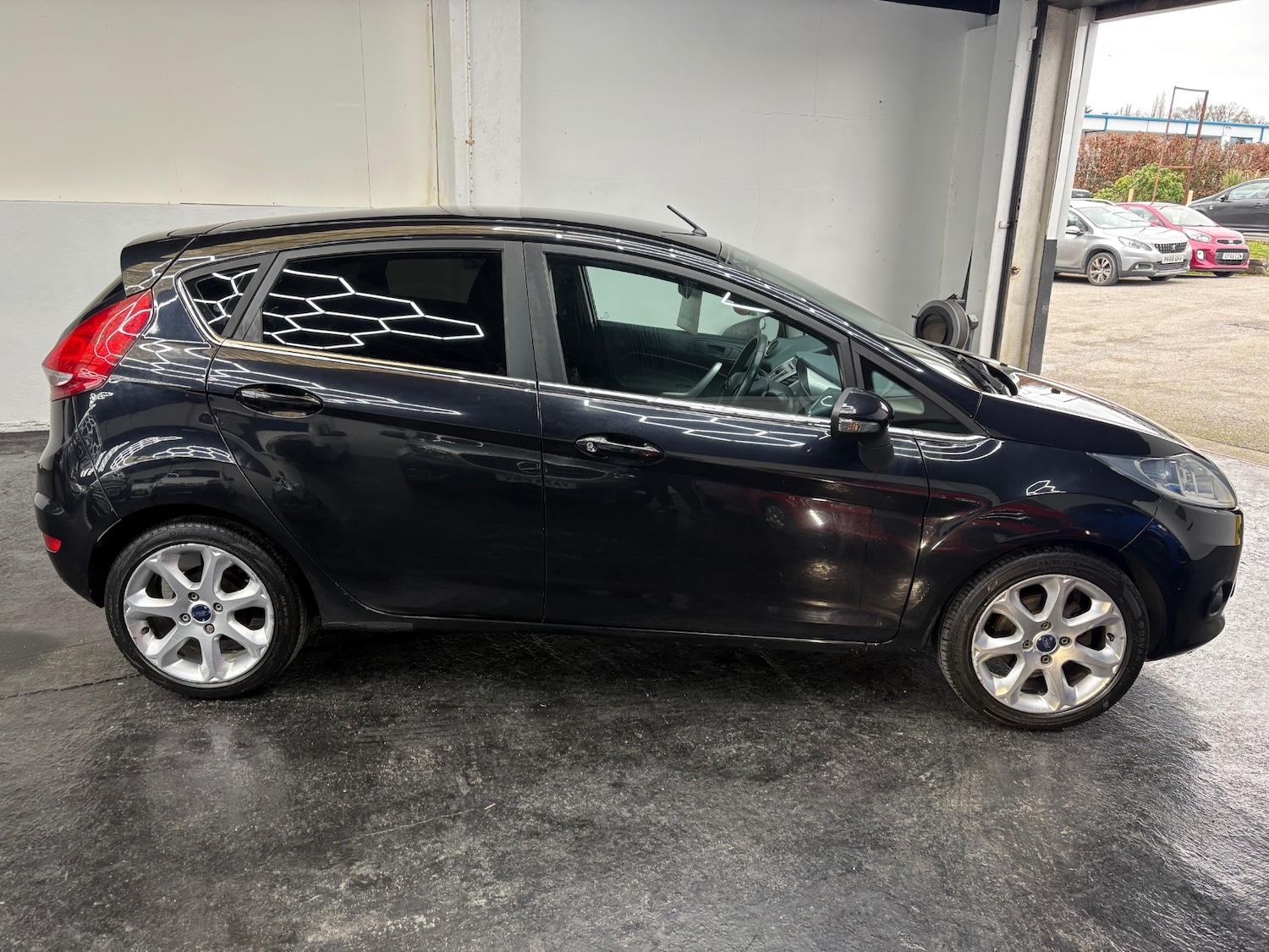 Used Ford Fiesta 2009 for sale - 77607008: Photo 7