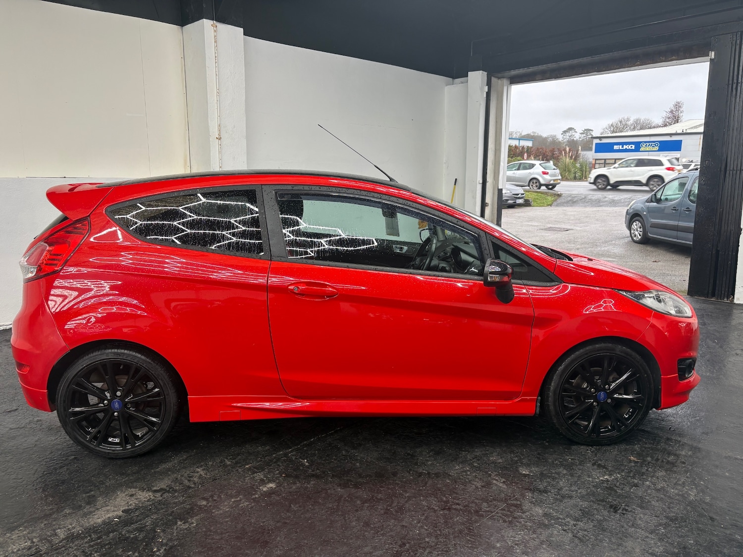 Used Ford Fiesta 2014 for sale - 77367065: Photo 9