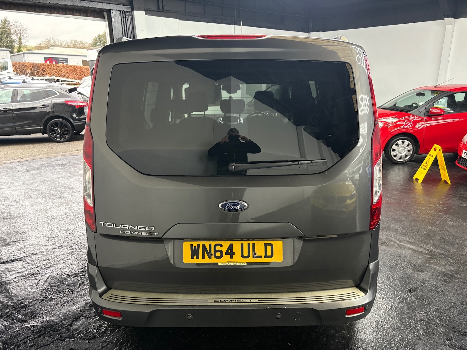 Used Ford Grand Tourneo Connect 2014 for sale - 77210665: Photo 7