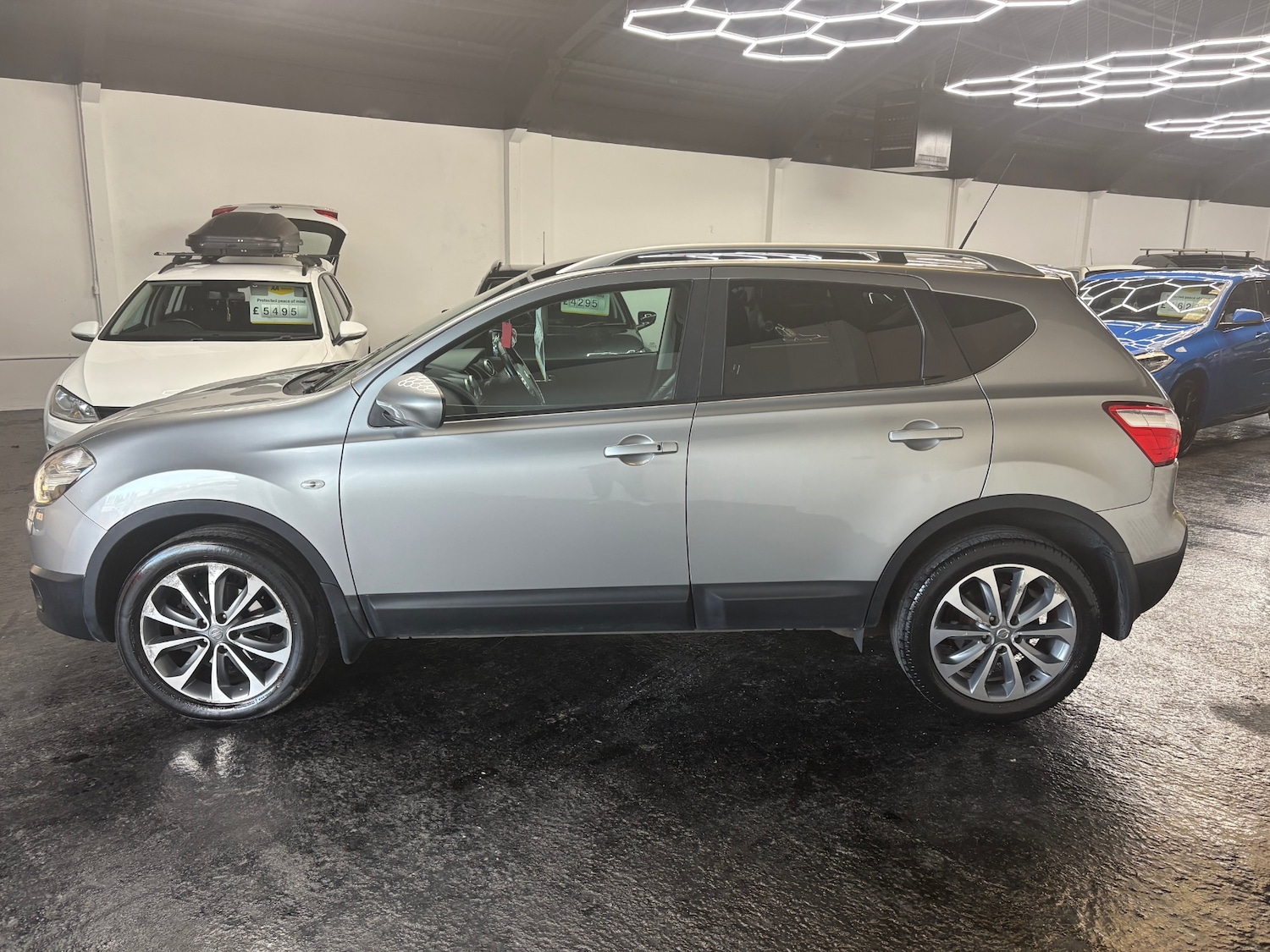 Used Nissan Qashqai 2011 for sale - 77055143: Photo 10