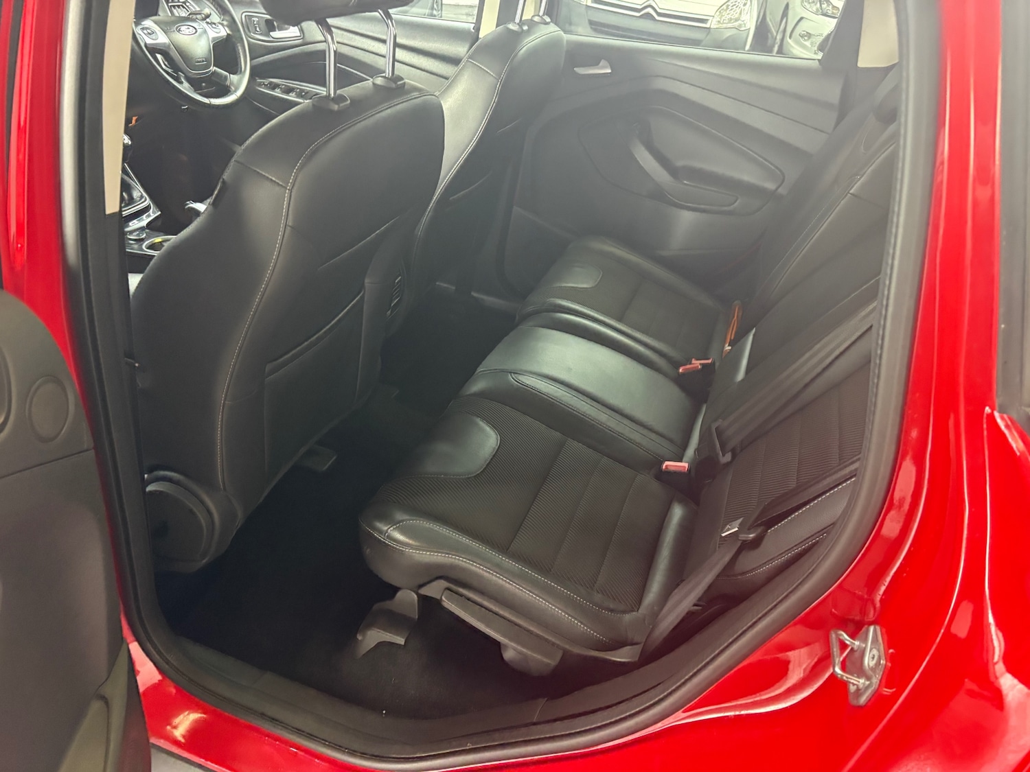 Used Ford Kuga 2015 for sale - 77570125: Photo 8