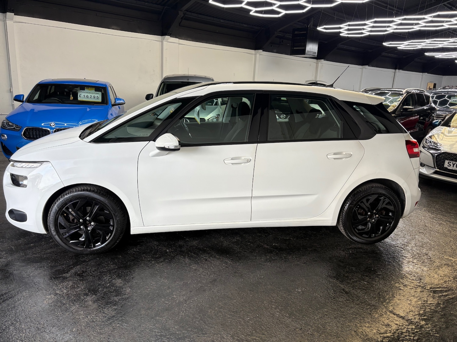 Used Citroen C4 Picasso 2015 for sale - 77778882: Photo 4