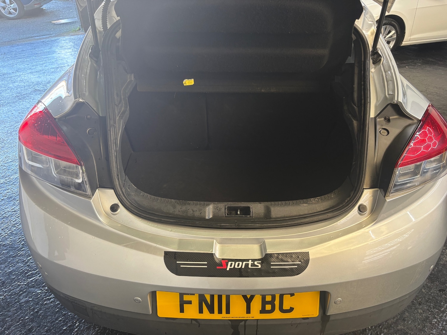 Used Renault Megane 2011 for sale - 77086263: Photo 11