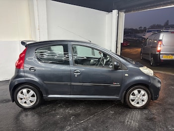 Used Peugeot 107 2009 for sale - 76960360: Photo