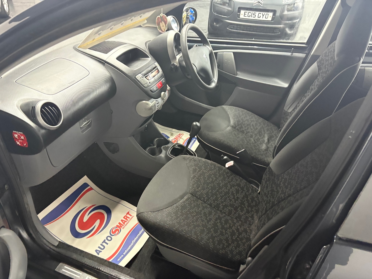 Used Peugeot 107 2009 for sale - 76960360: Photo 6