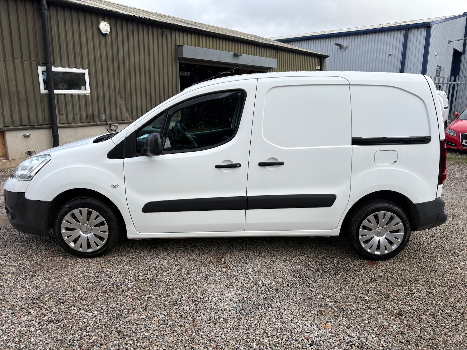 Used Citroen Berlingo 2015 for sale - 76569107: Photo 6