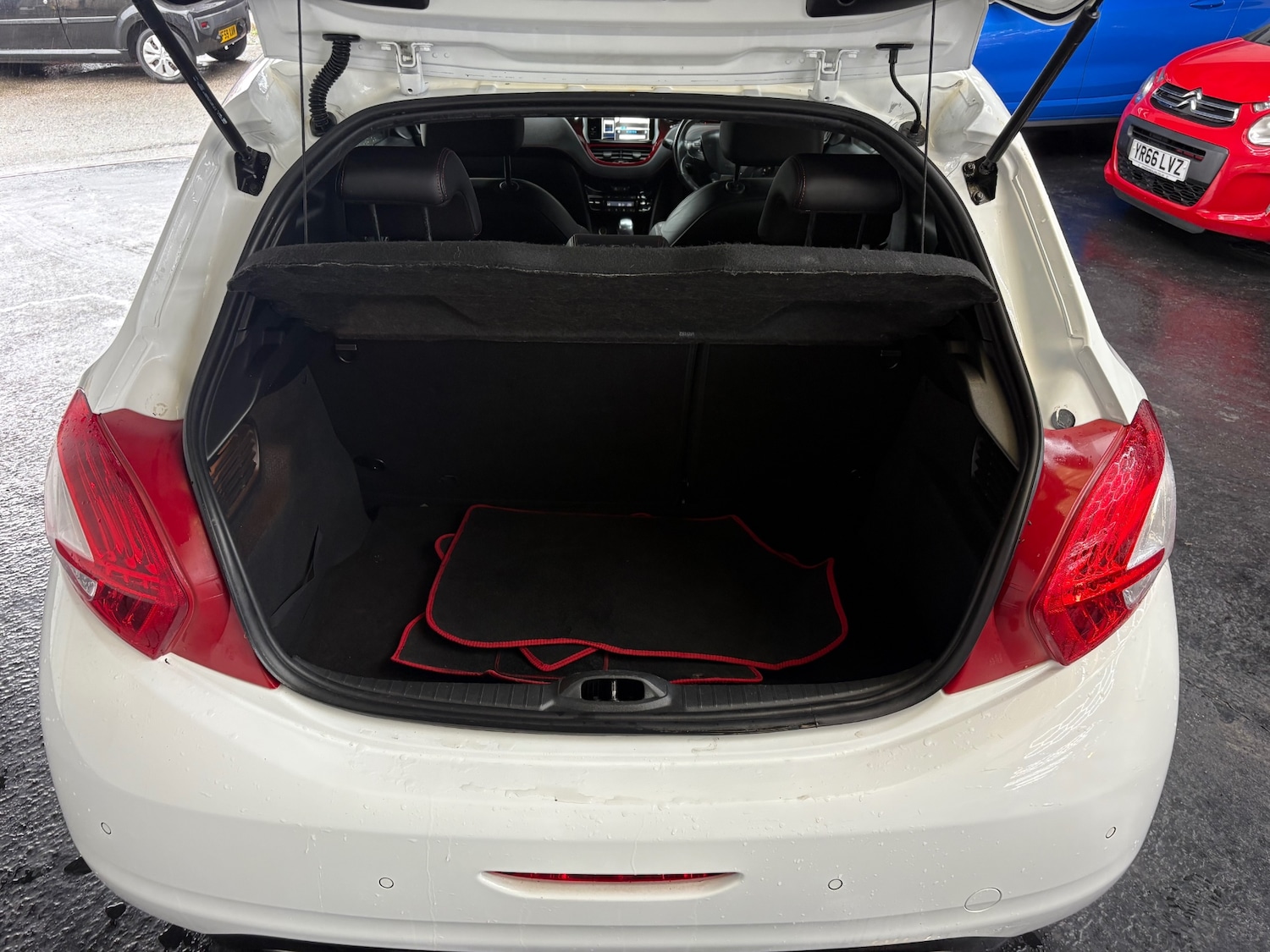 Used Peugeot 208 2013 for sale - 77591471: Photo 10