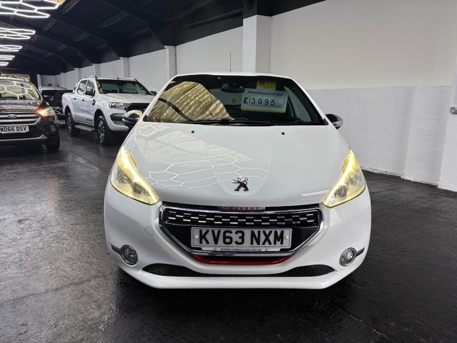 Used Peugeot 208 2013 for sale - 77591471: Photo 2