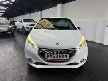 Used Peugeot 208 2013 for sale - 77591471: Photo