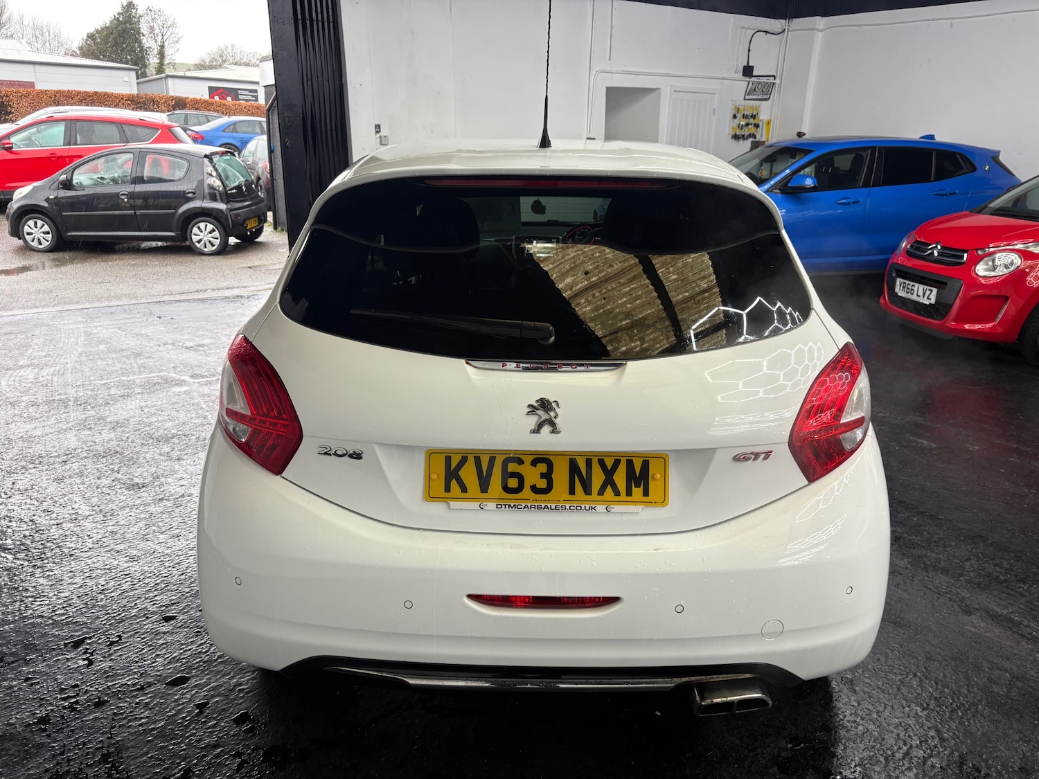 Used Peugeot 208 2013 for sale - 77591471: Photo 4