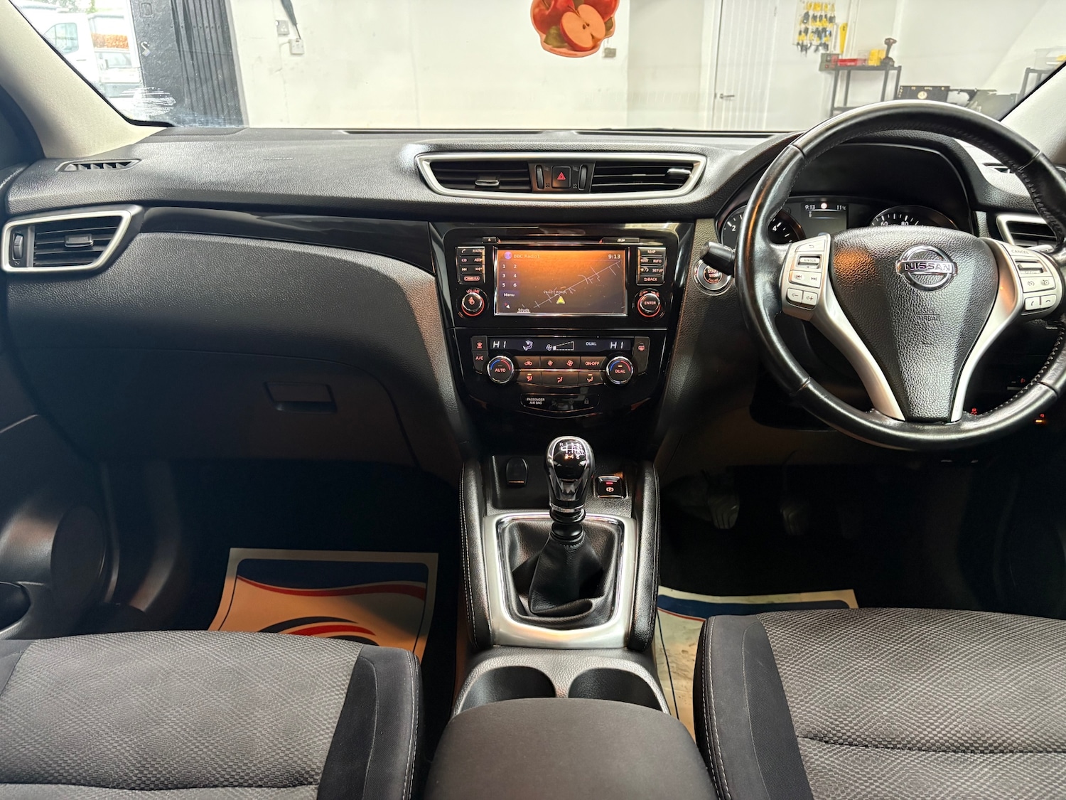 Used Nissan Qashqai 2015 for sale - 77688359: Photo 3