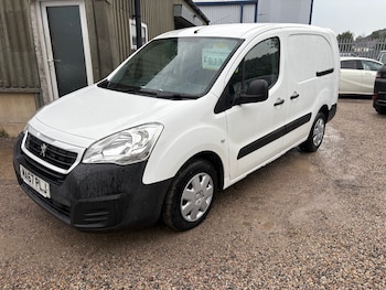 Used Peugeot Partner 2017 for sale - 75633108: Photo