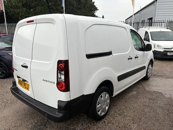 Used Peugeot Partner 2017 for sale - 75633108: Photo