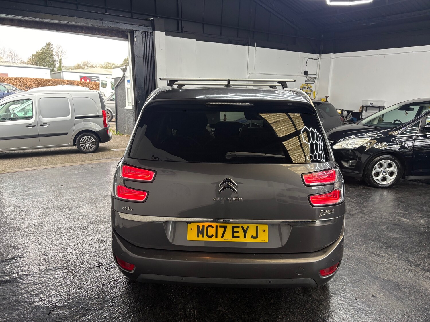 Used Citroen Grand C4 Picasso 2017 for sale - 78018110: Photo 4