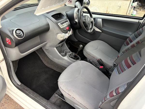 Used Citroen C1 2011 for sale - 76340708: Photo 8
