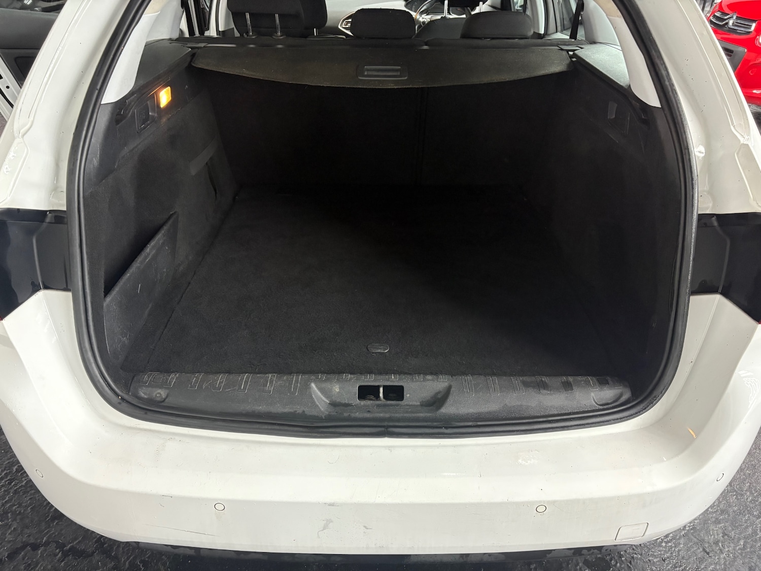 Used Peugeot 308 2015 for sale - 77206851: Photo 10