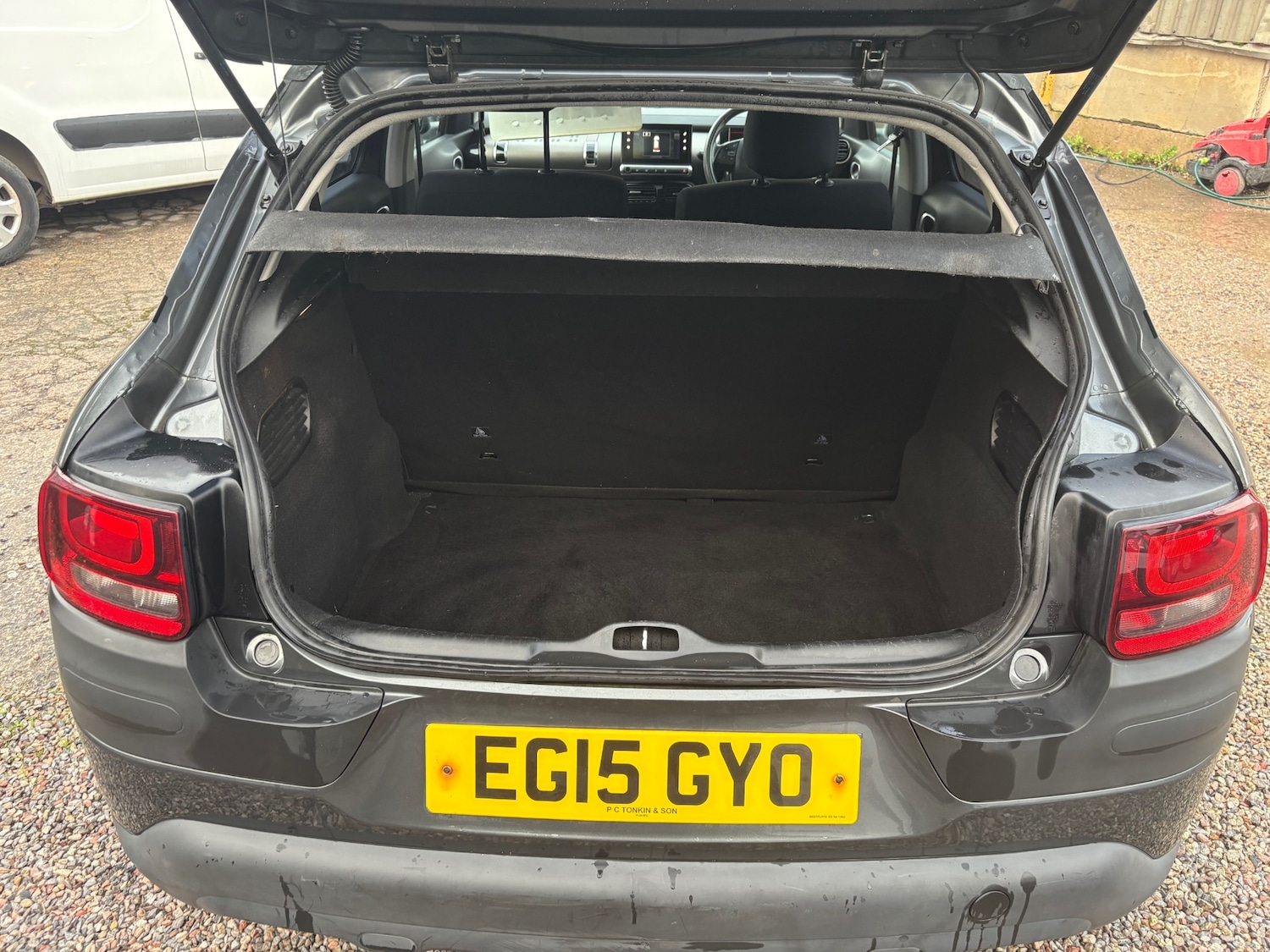 Used Citroen C4 Cactus 2015 for sale - 76737979: Photo 10