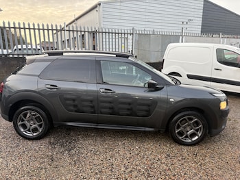 Used Citroen C4 Cactus 2015 for sale - 76737979: Photo