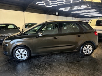 Used Citroen C4 Picasso 2015 for sale - 79487432: Photo