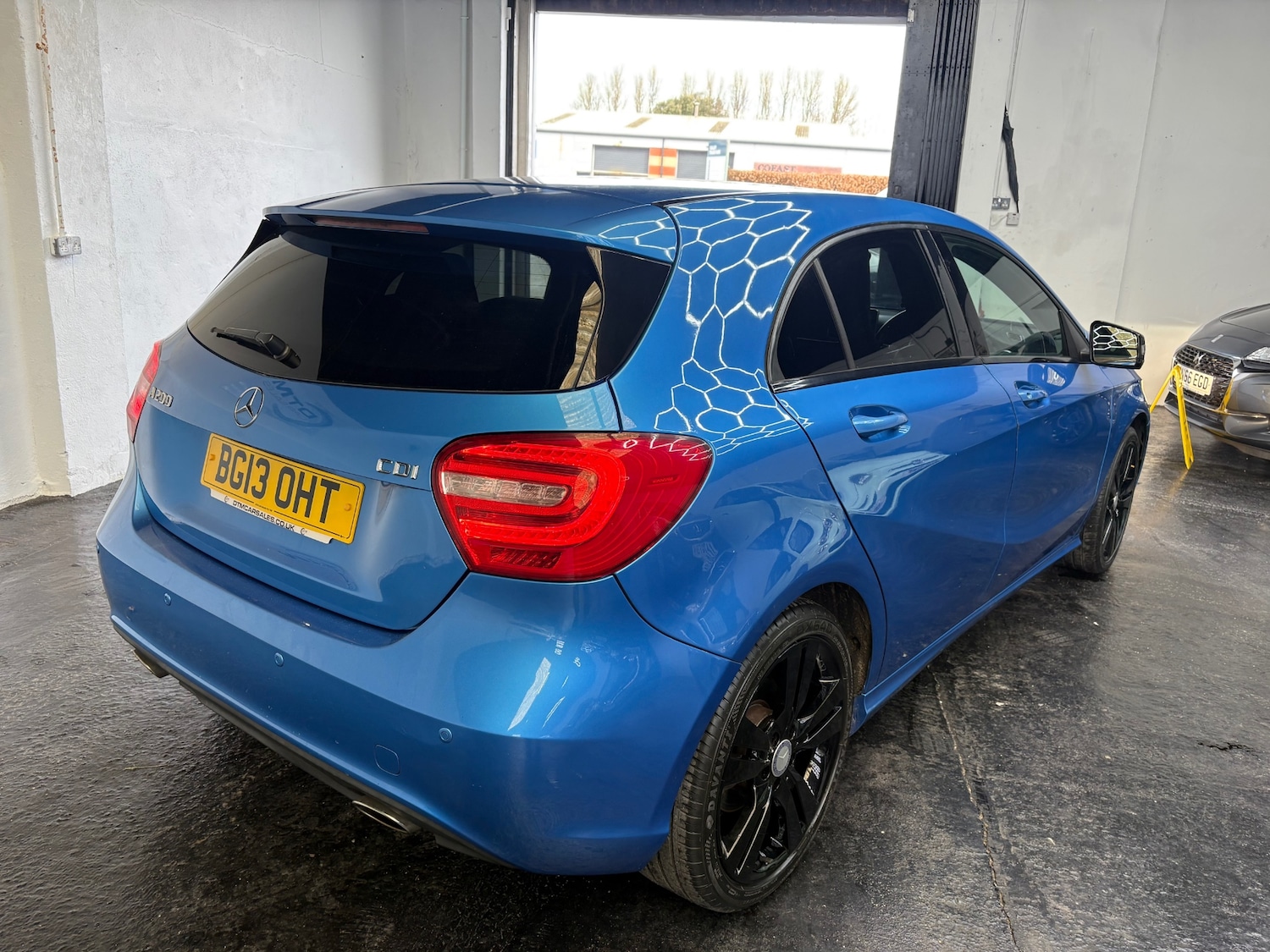 Used Mercedes-Benz A-Class 2013 for sale - 77864943: Photo 9