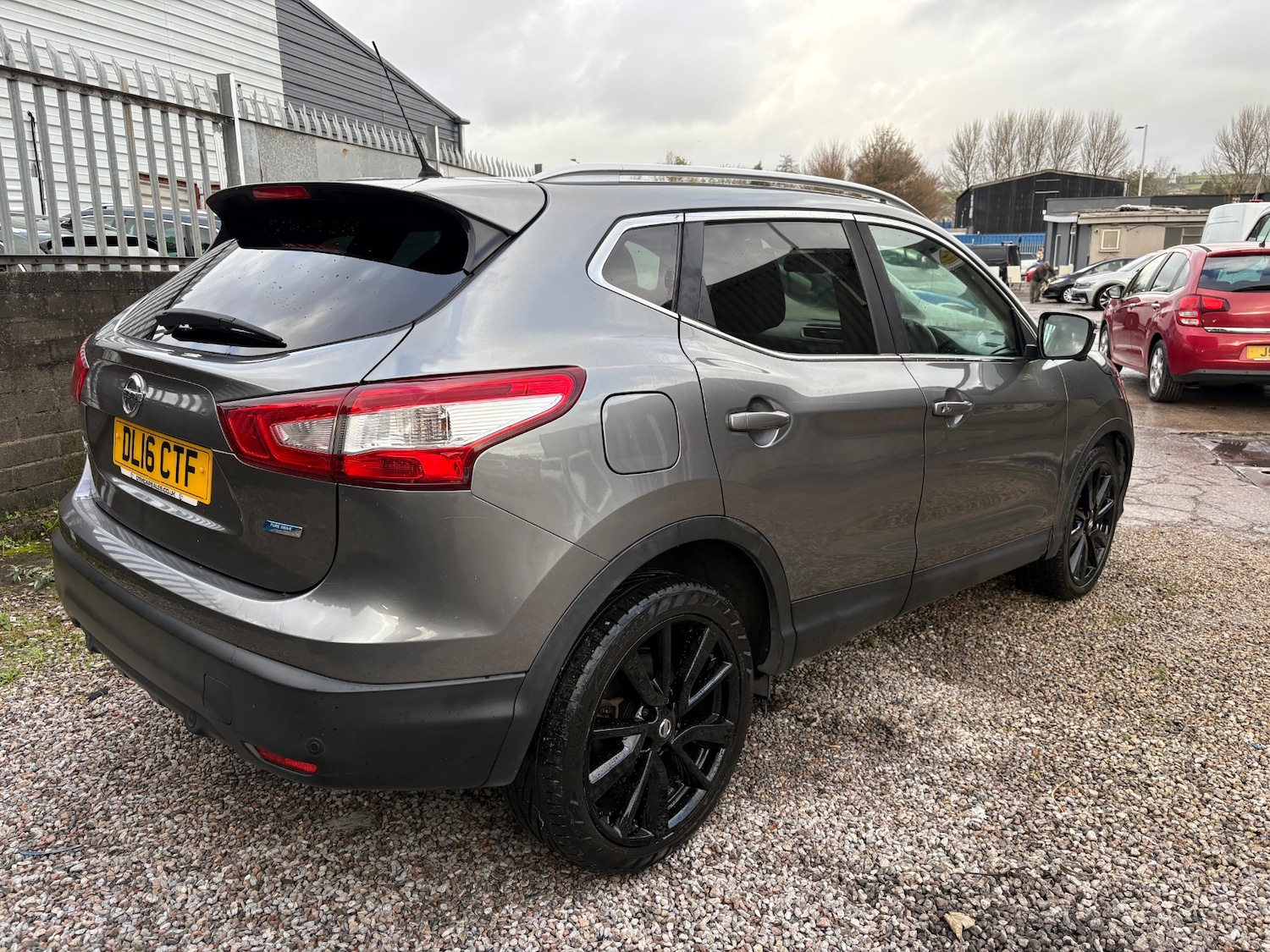 Used Nissan Qashqai 2016 for sale - 76735764: Photo 3