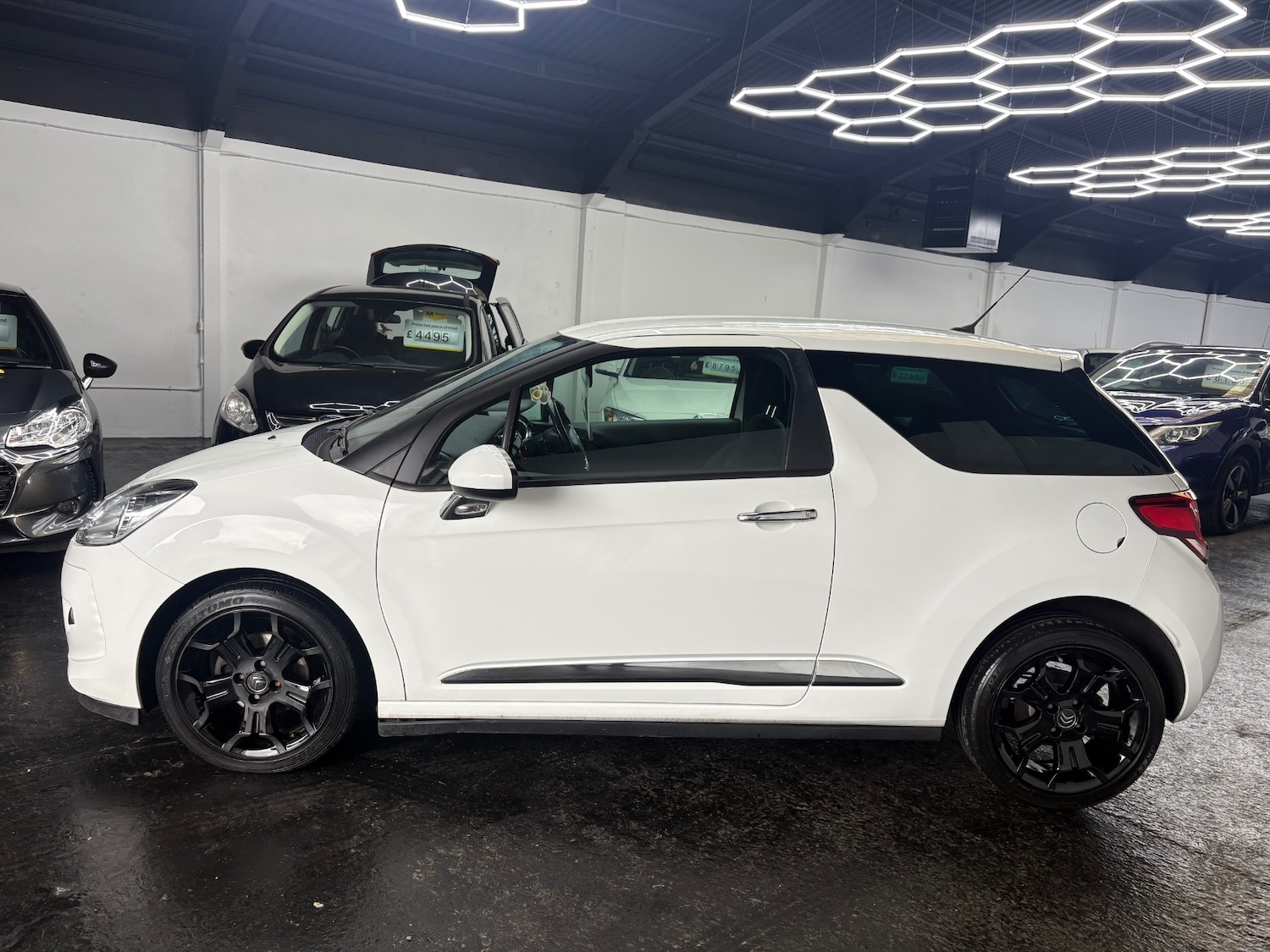 Used Citroen DS3 2012 for sale - 78155285: Photo 2