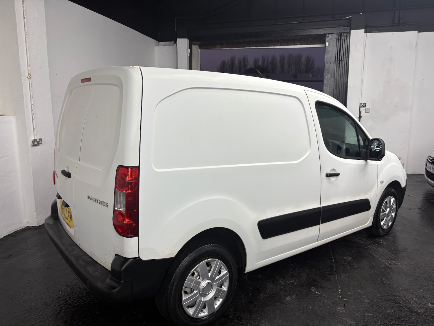 Used Peugeot Partner 2010 for sale - 76960434: Photo 3