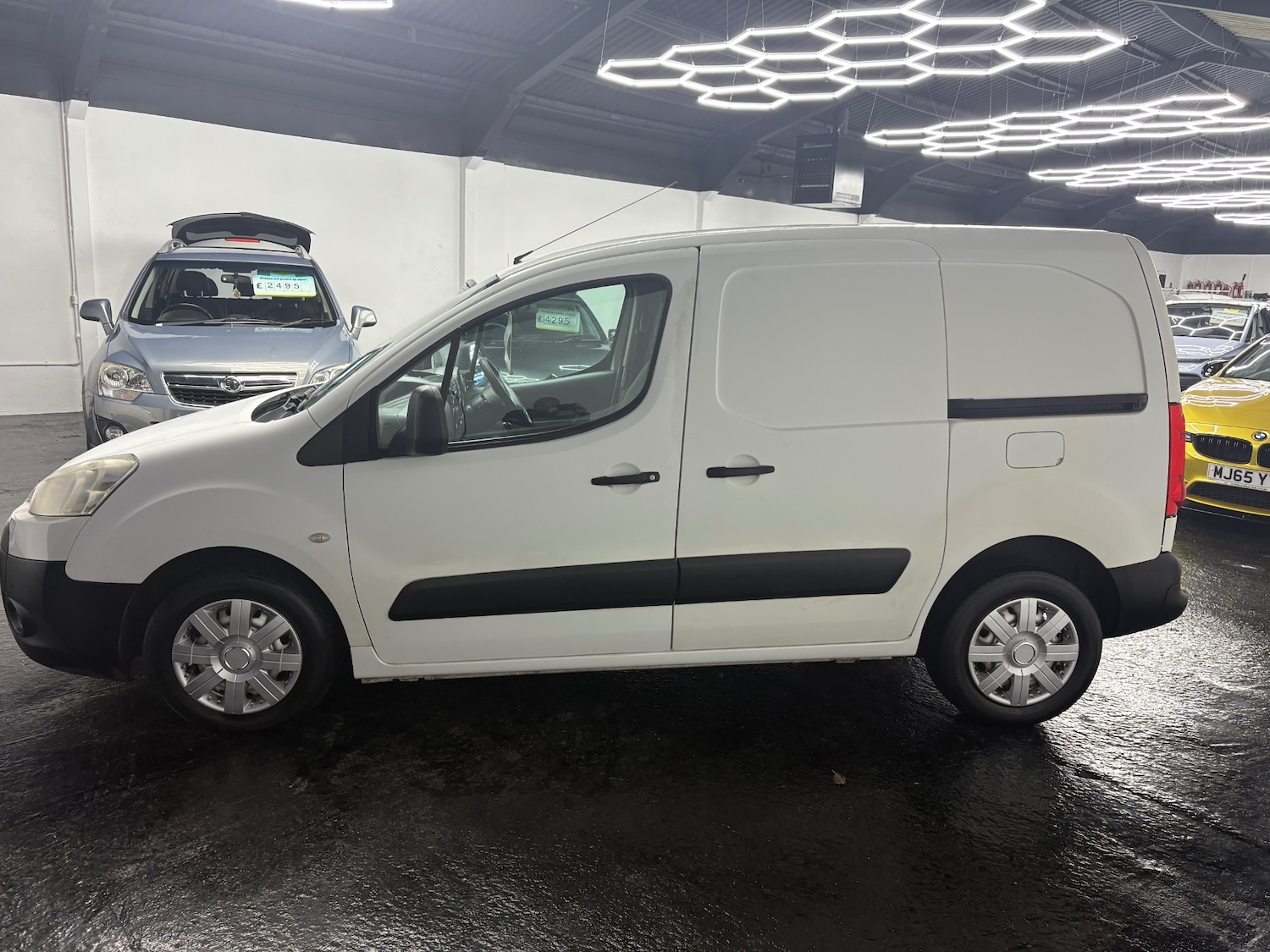 Used Peugeot Partner 2010 for sale - 76960434: Photo 8