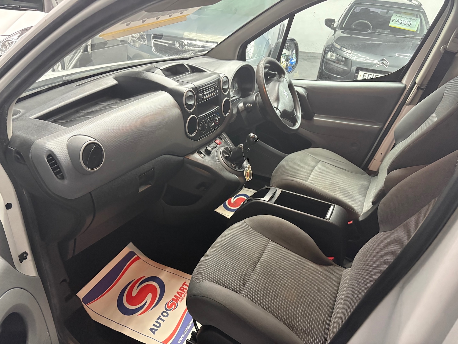 Used Peugeot Partner 2010 for sale - 76960434: Photo 9