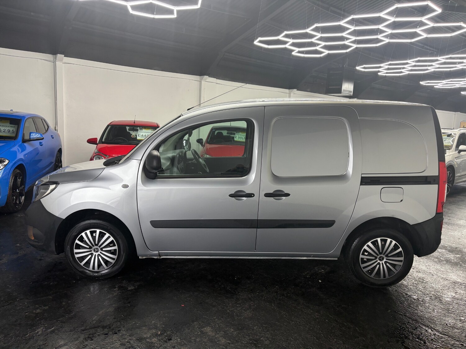 Used Mercedes-Benz Citan 2020 for sale - 77449906: Photo 3