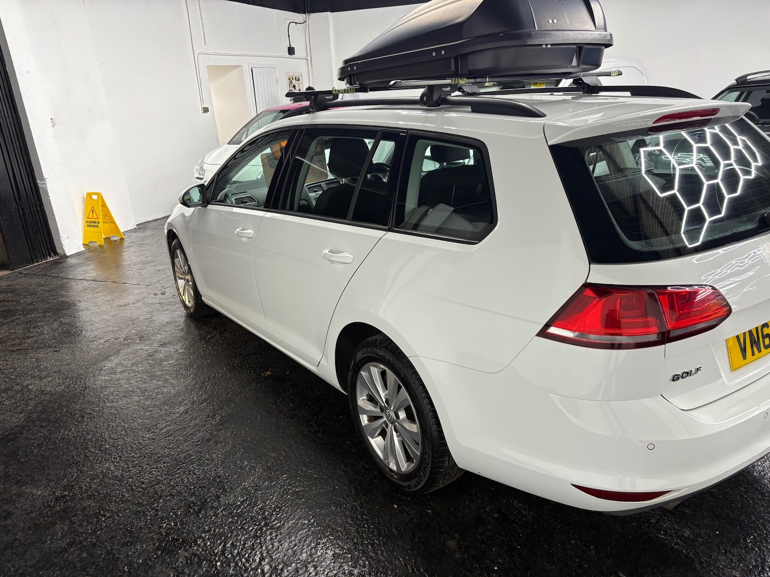 Used Volkswagen Golf 2014 for sale - 77045672: Photo 3