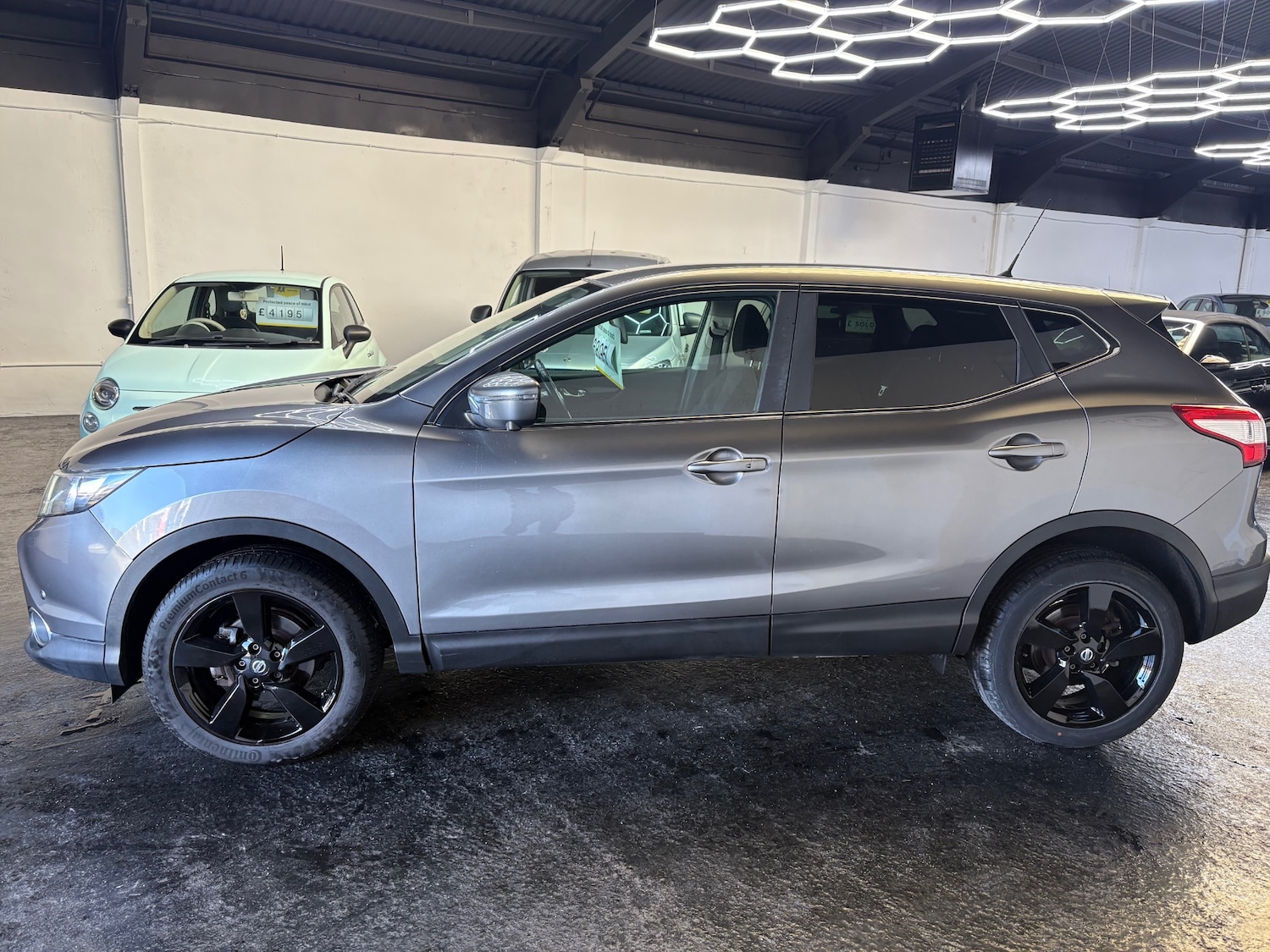 Used Nissan Qashqai 2016 for sale - 77918219: Photo 6