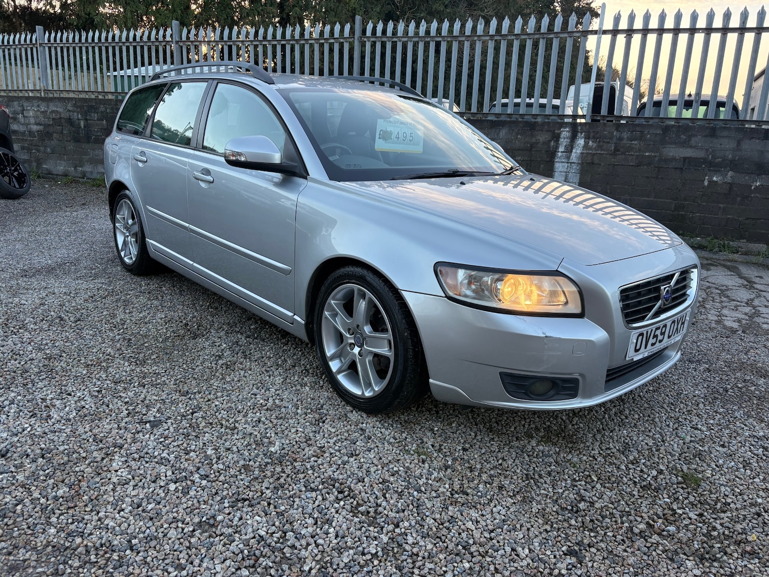Used Volvo V50 2009 for sale - 76655637: Photo 1