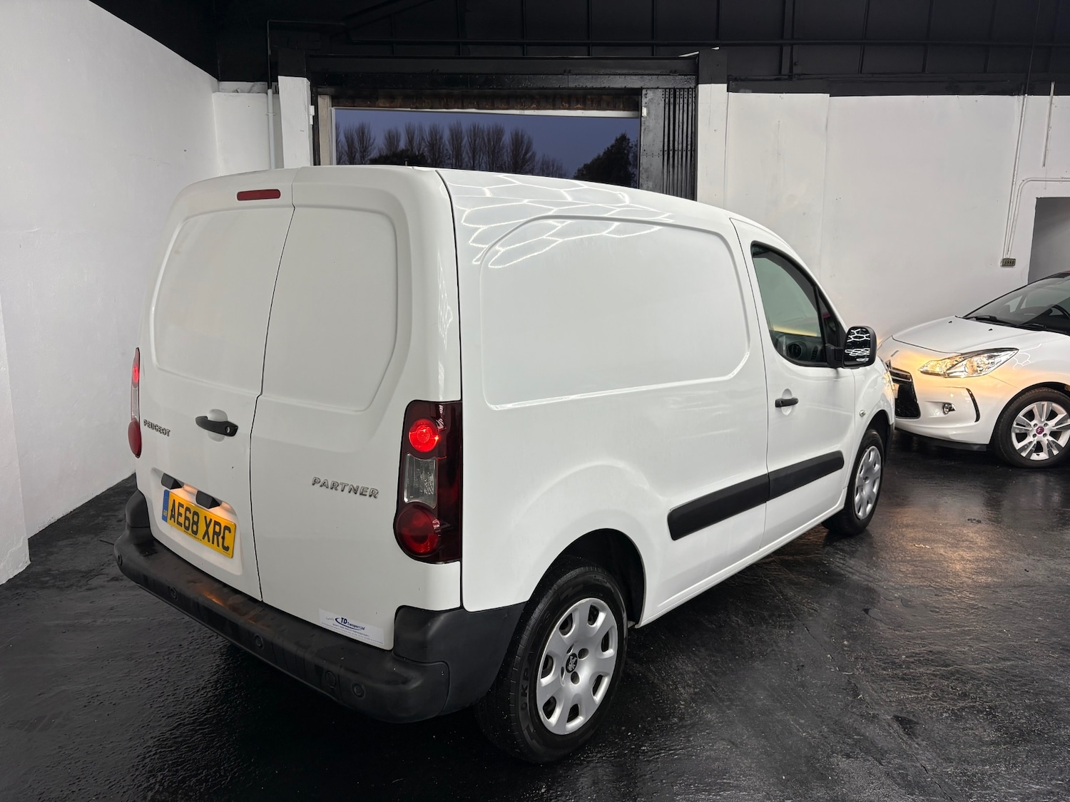 Used Peugeot Partner 2018 for sale - 76922142: Photo 4