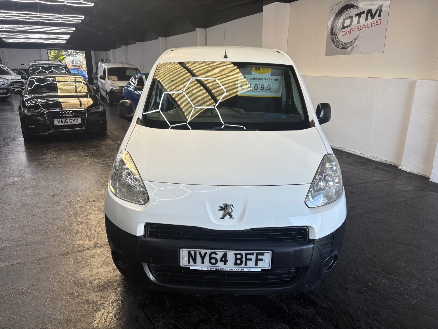 Used Peugeot Partner 2015 for sale - 77918303: Photo 4