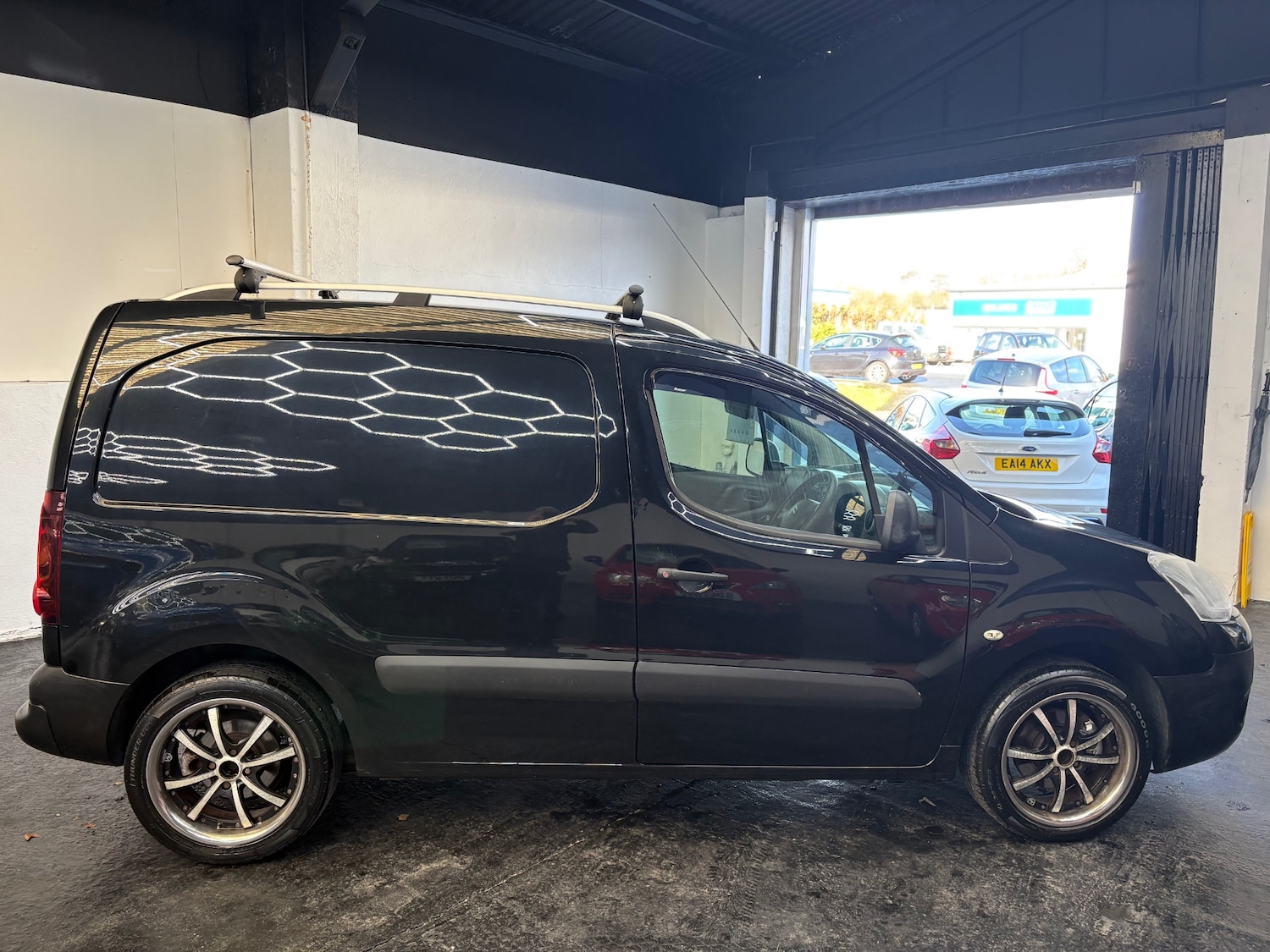 Used Citroen Berlingo 2014 for sale - 77336649: Photo 4