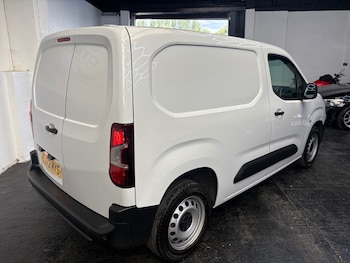 Used Citroen Berlingo 2023 for sale - 79457401: Photo
